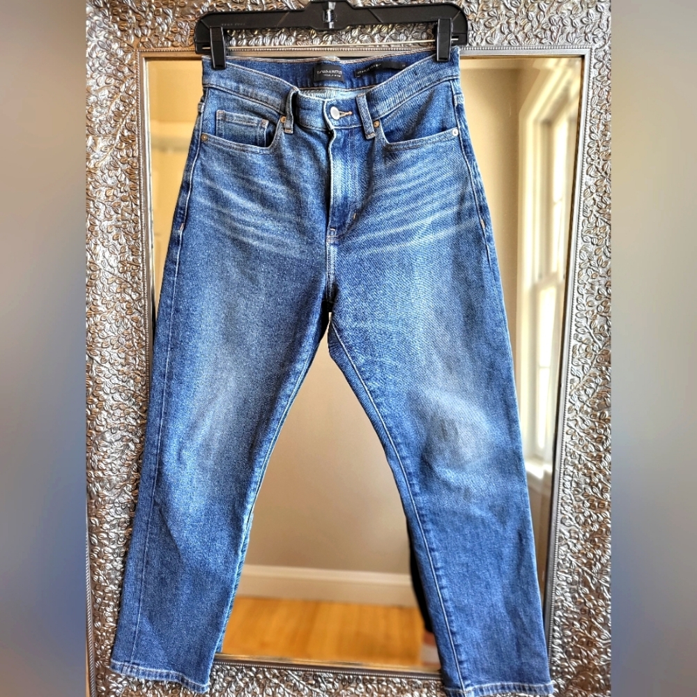 Banana Republic Women's High-rise Straight Jeans.‎ Size 27.